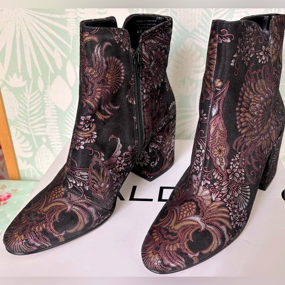 Aldo Shoes - Aldo Demarais Paisley Floral Printed heeled ankle boots Size 8.5